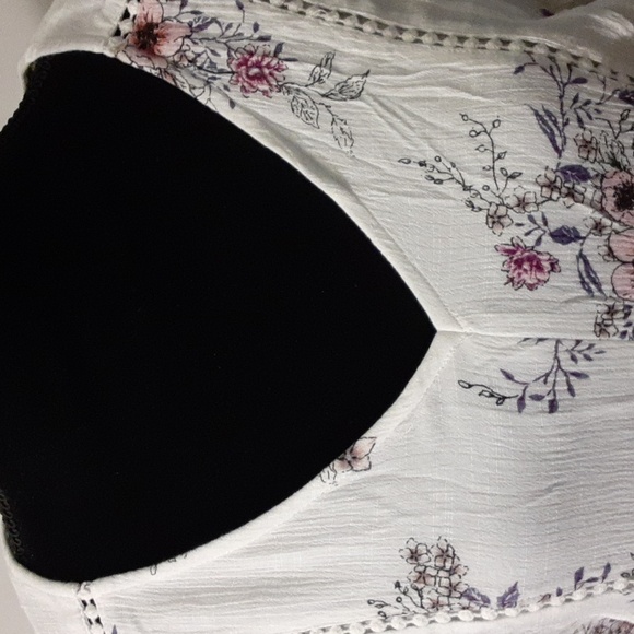 American rag v neck floral dress - Picture 3 of 8